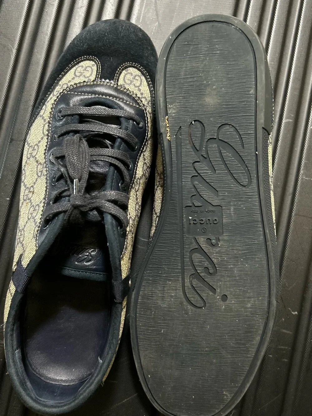 Gucci Beige Monogram & Navy Low-Top Sneakers